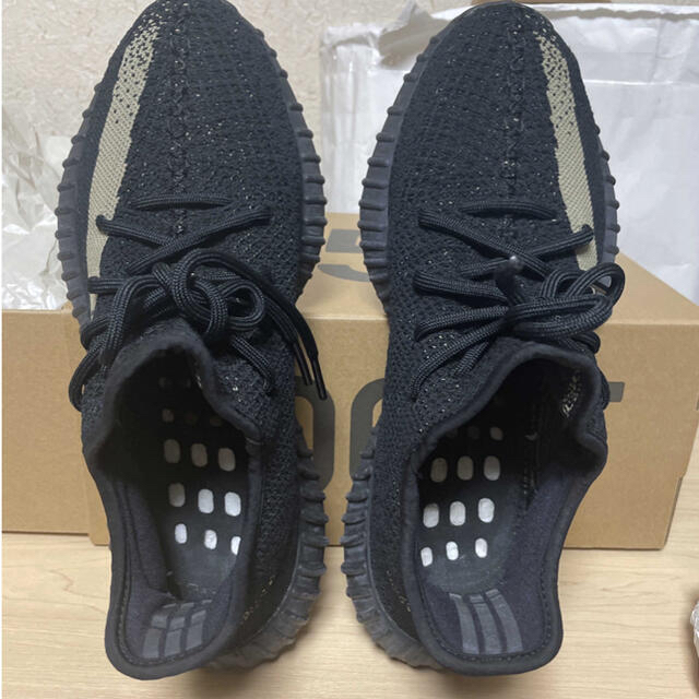 adidas(アディダス)のYEEZY BOOST 350 V2 CORE BLACK GREEN メンズの靴/シューズ(スニーカー)の商品写真