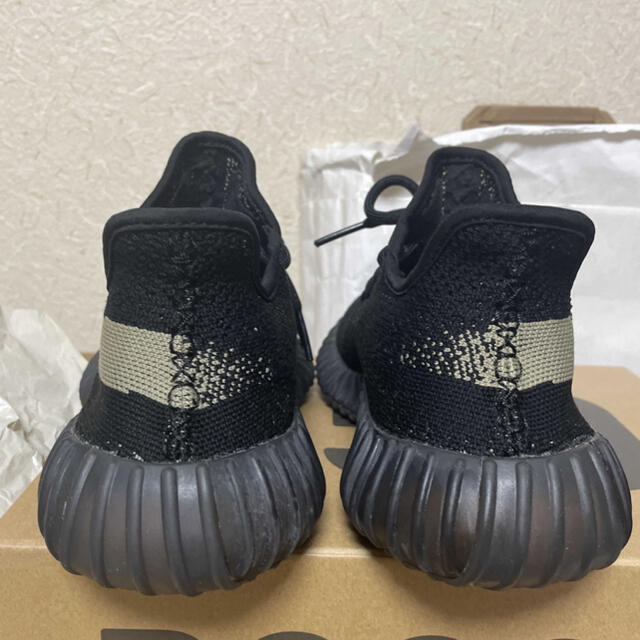 adidas(アディダス)のYEEZY BOOST 350 V2 CORE BLACK GREEN メンズの靴/シューズ(スニーカー)の商品写真