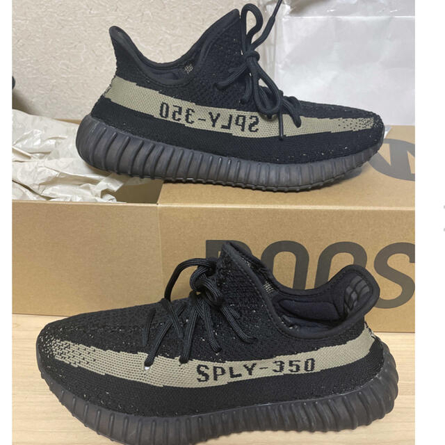 adidas(アディダス)のYEEZY BOOST 350 V2 CORE BLACK GREEN メンズの靴/シューズ(スニーカー)の商品写真