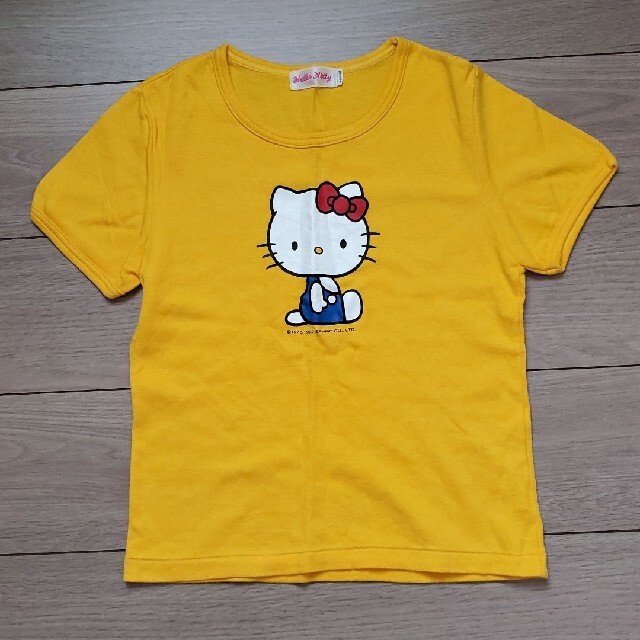 ハローキティ(ハローキティ)のハローキティ 半袖Tシャツ イエロー レディースのトップス(Tシャツ(半袖/袖なし))の商品写真