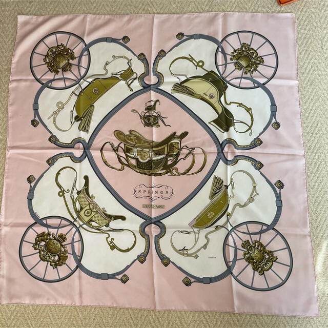 お気にいる Hermes エルメス スカーフ ピンク スプリングス バンダナ スカーフ お気にいる Hermes エルメス スカーフ ピンク スプリングス バンダナ スカーフ
