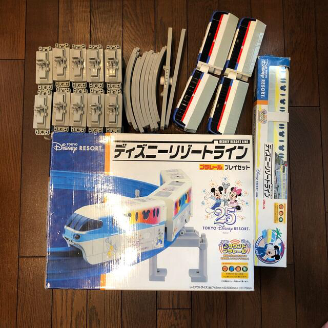 Takara Tomy(タカラトミー)のプラレール　モノレールまとめて エンタメ/ホビーのおもちゃ/ぬいぐるみ(鉄道模型)の商品写真