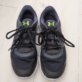 アンダーアーマー(UNDER ARMOUR)の【値下げしました!】Under Armour スニーカー　24cm(スニーカー)