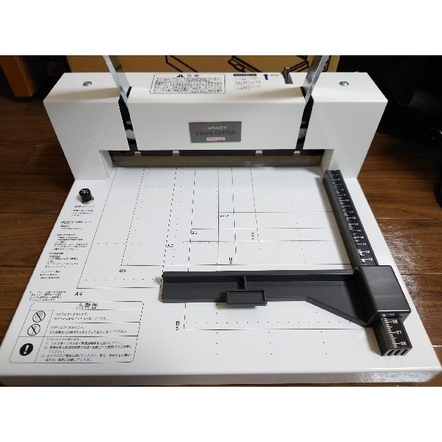 オフィス用品一般裁断機 Durodex 200dx