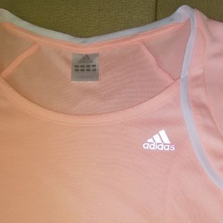 アディダス(adidas)のアディダスレディースTシャツ(ウェア)