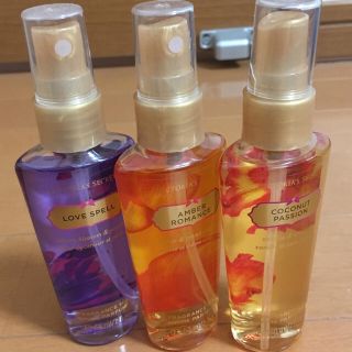 ヴィクトリアズシークレット(Victoria's Secret)の【未使用】Victoria's secret Body Mist 3個セット(その他)