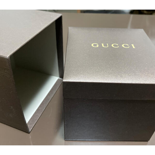 Gucci(グッチ)の[グッチ] メンズ 腕時計 GUCCI YA126401 メンズの時計(腕時計(アナログ))の商品写真