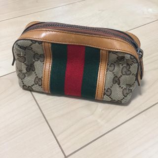 グッチ(Gucci)のGUCCIメイクポーチ(ポーチ)