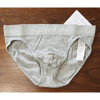 カルバンクライン(Calvin Klein)のカルバンクライン　新品　メンズ　ヒップブリーフ(グレーS(ボクサーパンツ)