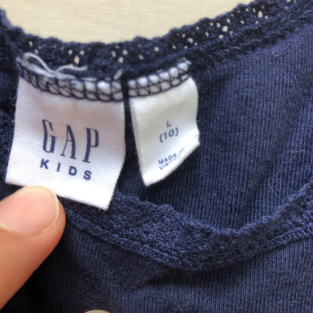 GAP(ギャップ)のGAP タンクトップ キッズ/ベビー/マタニティのキッズ服女の子用(90cm~)(Tシャツ/カットソー)の商品写真