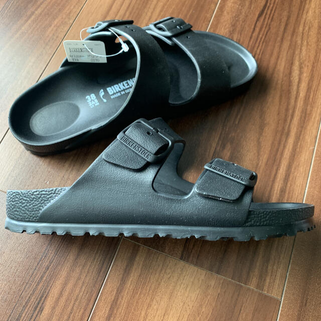 BIRKENSTOCK(ビルケンシュトック)の【新品】BIRKENSTOCK サンダル アリゾナ EVA 38 24.5cm レディースの靴/シューズ(サンダル)の商品写真