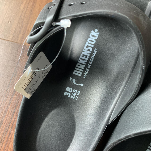 BIRKENSTOCK(ビルケンシュトック)の【新品】BIRKENSTOCK サンダル アリゾナ EVA 38 24.5cm レディースの靴/シューズ(サンダル)の商品写真