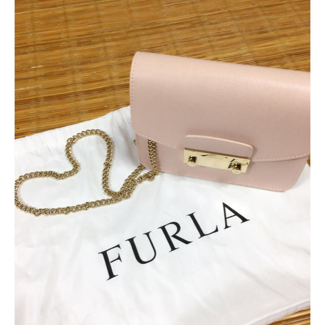 Furla(フルラ)のFURLAチェーンバック レディースのバッグ(ショルダーバッグ)の商品写真