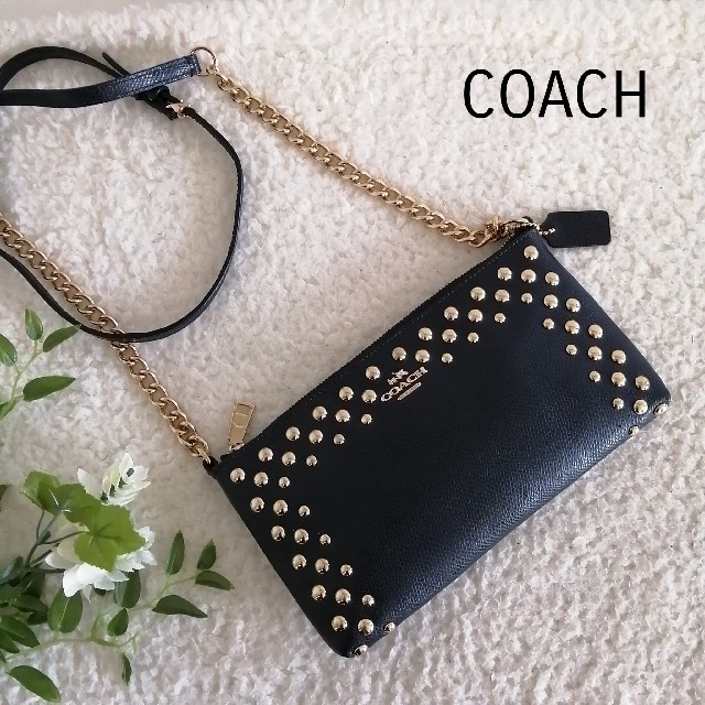 COACH(コーチ)の美品♥COACH コーチ♥チェーンショルダーバッグミニ　スタッズ　ブラック レディースのバッグ(ショルダーバッグ)の商品写真