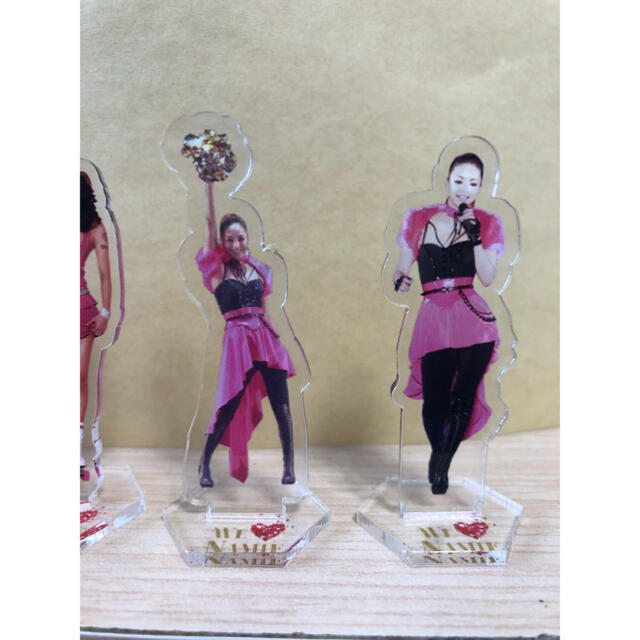 安室奈美恵さん　アクリルスタンド　ガチャ コンプリートセット】安室奈美恵 88 ガチャ アクリルスタンド