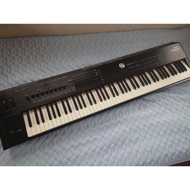 Roland(ローランド)の超美品 Roland RD2000 RD-2000 電子ピアノ キーボード  楽器の鍵盤楽器(キーボード/シンセサイザー)の商品写真