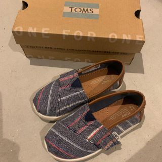 トムズ(TOMS)のTOMS トムス トムズ　キッズシューズ　15㎝★ストライプ柄　スリッポン(スニーカー)