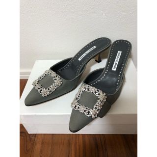 マノロブラニク(MANOLO BLAHNIK)のam様専用　新品　マノロブラニク　maysale jewel  39 カーキ(ミュール)