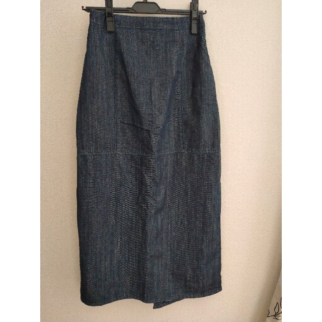MURUA(ムルーア)のMURUA　デニムタイトスカート　スリットあり レディースのスカート(ロングスカート)の商品写真