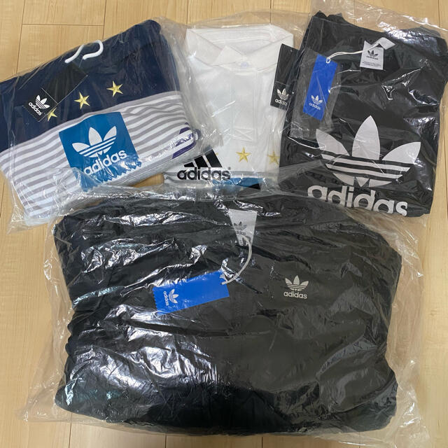 adidas(アディダス)の【adidas Originals】4点セット メンズのトップス(Tシャツ/カットソー(半袖/袖なし))の商品写真