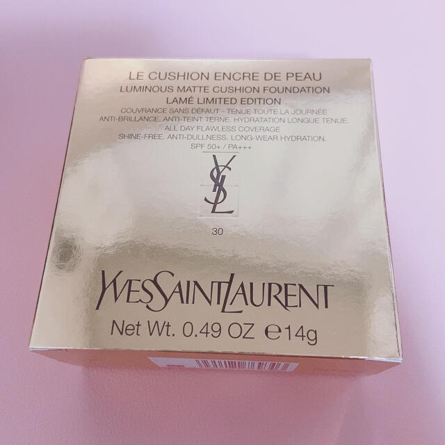 Yves Saint Laurent Beaute(イヴサンローランボーテ)のイヴ・サンローラン　クッションファンデ コスメ/美容のベースメイク/化粧品(ファンデーション)の商品写真