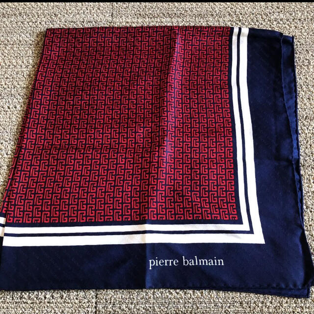 Pierre Balmain(ピエールバルマン)のピエールパルマン　➡︎ スカーフ レディースのファッション小物(バンダナ/スカーフ)の商品写真