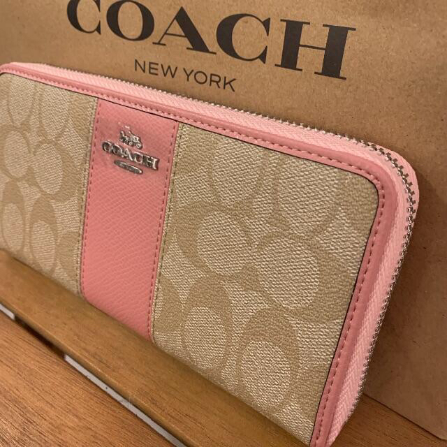 ♪新品・未使用♪ コーチ （COACH) 長財布 1