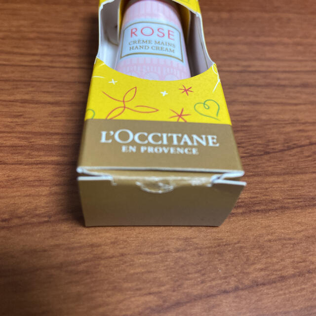 L'OCCITANE(ロクシタン)のロクシタン ローズ RSハンドクリーム 10ml コスメ/美容のボディケア(ハンドクリーム)の商品写真