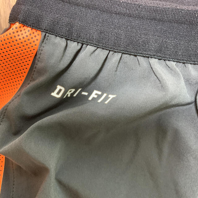 NIKE(ナイキ)のnike DRYFIT トレーニングウェア　セットアップ　Mサイズ スポーツ/アウトドアのサッカー/フットサル(ウェア)の商品写真