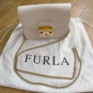 フルラ(Furla)の美品FURLAメトロポリスホワイトショルダーバック(その他)