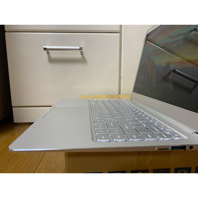 美品　EZbook X4 14インチノートパソコン