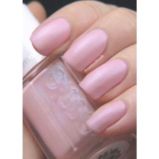 エッシー(Essie)の【essie】ネイルポリッシュ、限定色(マニキュア)