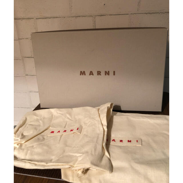 Marni(マルニ)のさな様専用　マルニ　シューズ（ネル袋、箱付き） レディースの靴/シューズ(ローファー/革靴)の商品写真