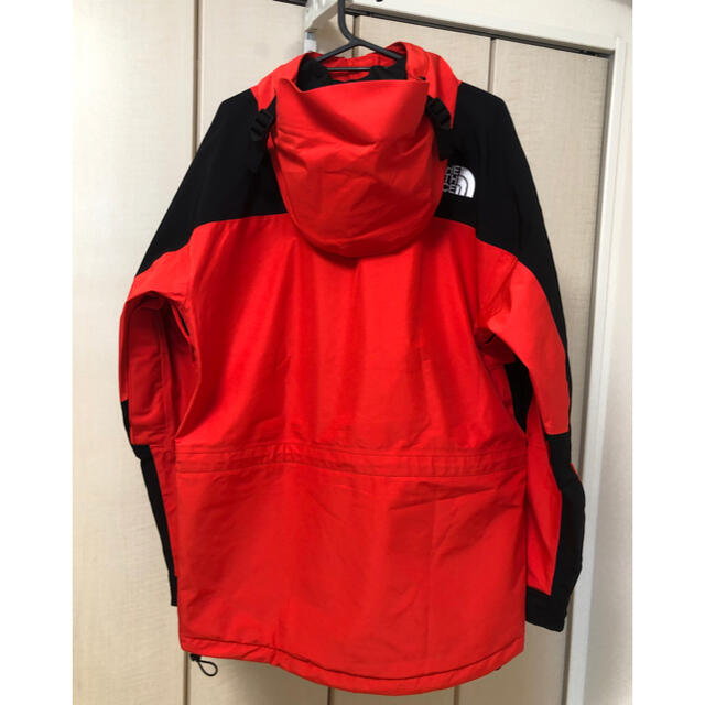 THE NORTH FACE(ザノースフェイス)の新品　ノースフェイス　レトロマウンテンフューチャーライトジャケット　1994 赤 メンズのジャケット/アウター(マウンテンパーカー)の商品写真