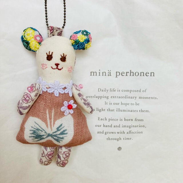 mina perhonen(ミナペルホネン)のしょくぱんまん様 ハンドメイドのファッション小物(バッグチャーム)の商品写真