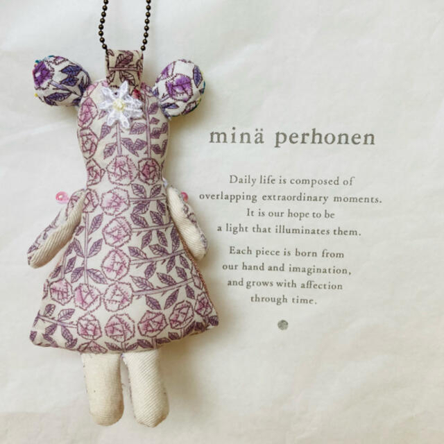 mina perhonen(ミナペルホネン)のしょくぱんまん様 ハンドメイドのファッション小物(バッグチャーム)の商品写真