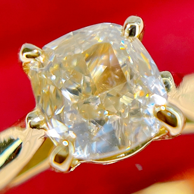 クッションカット 天然イエローダイヤモンドD1.020ct K18YG  SI2 レディースのアクセサリー(リング(指輪))の商品写真