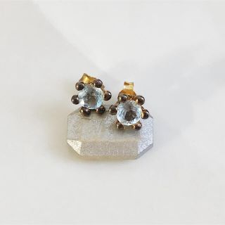 Retro ＊ blue stone stud design pierce(ピアス)