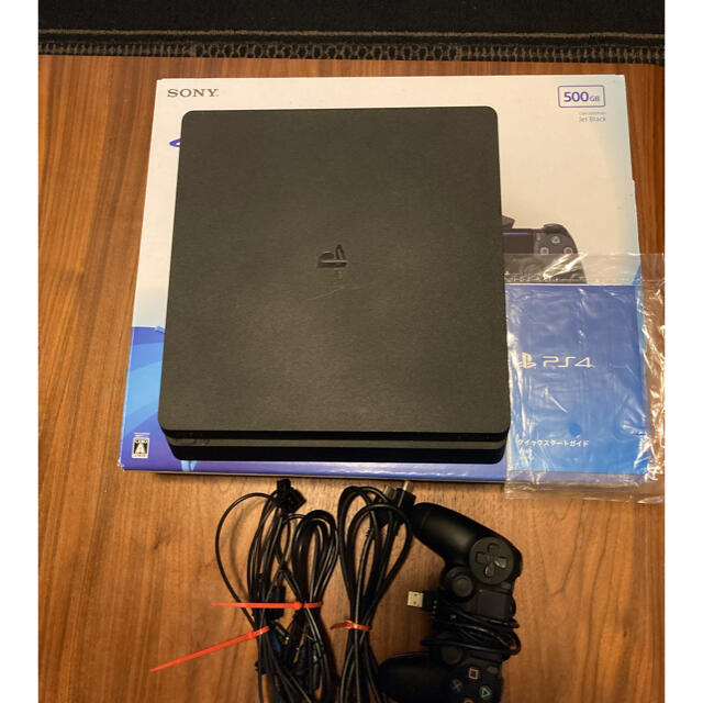 PS4  CUH-2000A B01  ジェットブラック　本体