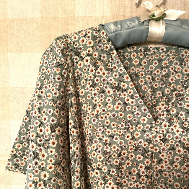 flower(フラワー)の【flower】relax flowers onepiece レディースのワンピース(ロングワンピース/マキシワンピース)の商品写真