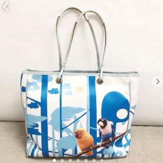 アニヤハインドマーチ(ANYA HINDMARCH)のアニヤハインドマーチ　プリントトートバッグ インコプリント(ハンドバッグ)