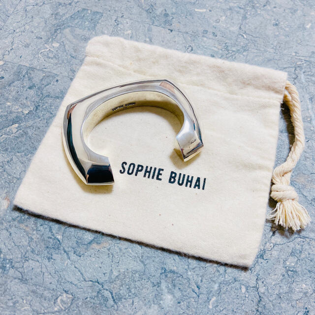 BARNEYS NEW YORK(バーニーズニューヨーク)のSOPHIE BUHAI MODERNIST CUFF SV925 レディースのアクセサリー(ブレスレット/バングル)の商品写真