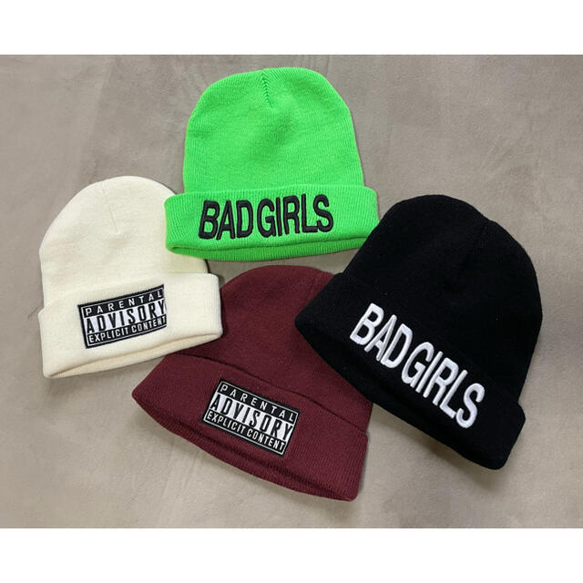 ニット帽❤️新品✨BADGIRLS✨ネオングリーンビーニー レディースの帽子(ニット帽/ビーニー)の商品写真