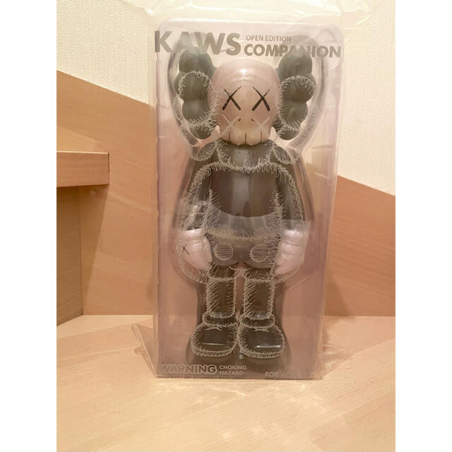 エンタメ/ホビーKAWS TOKYO FIRST #5 COMPANION BROWN