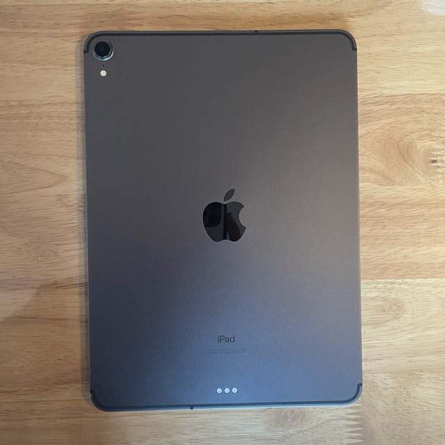 Apple iPad Pro 11インチ Wi-Fi+Cellular 64G…