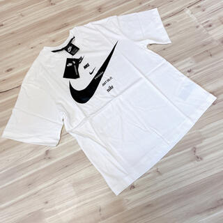 ナイキ(NIKE)の新品ナイキNIKEロゴTシャツホワイトユニセックスLレディース(Tシャツ(半袖/袖なし))