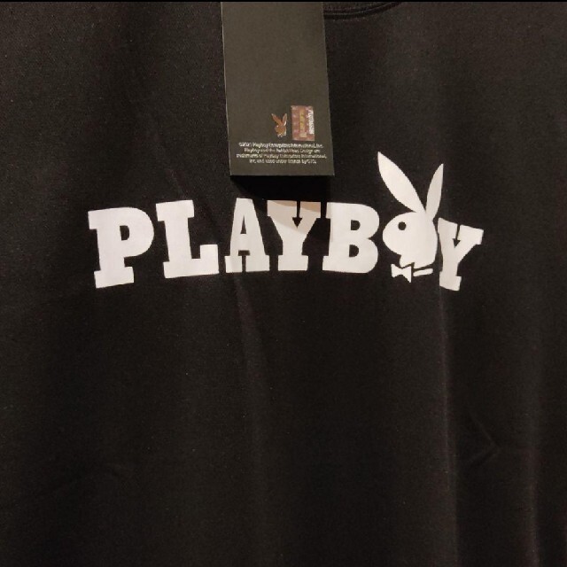 PLAYBOY(プレイボーイ)の新品！Mサイズ ブラック 横ロゴ PLAYBOY Tシャツ メンズのトップス(Tシャツ/カットソー(半袖/袖なし))の商品写真