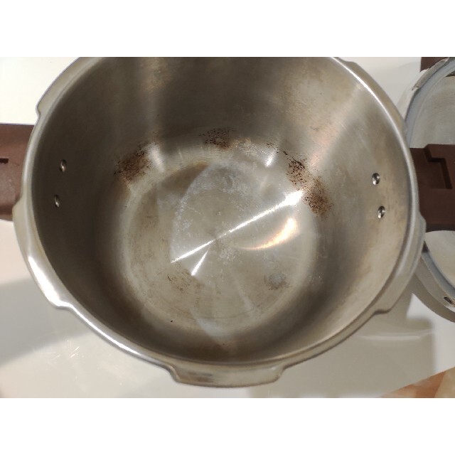 ワンダーシェフ(ワンダーシェフ)のワンダーシェフ　圧力鍋　あなたと私の圧力魔法鍋　5.5L インテリア/住まい/日用品のキッチン/食器(鍋/フライパン)の商品写真