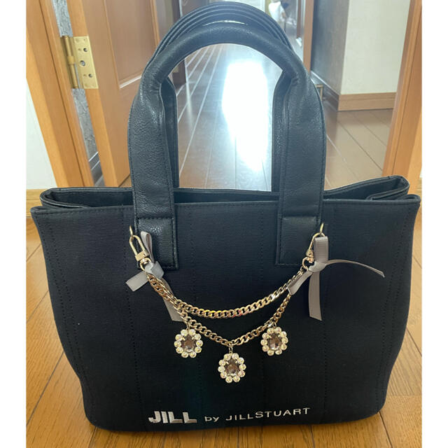 JILL by JILLSTUART - JILLBYJILLSTUART ジュエルリボントートバックの通販 by ❥❥marin's shop|ジルバイジルスチュアートならラクマ JILL by JILLSTUART - JILLBYJILLSTUART ジュエルリボントートバックの通販 by ❥❥marin's shop|ジルバイジルスチュアートならラクマ