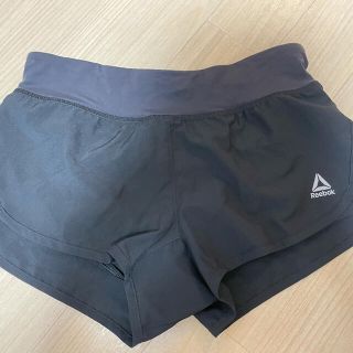 リーボック(Reebok)の【良品】Reebok レズミルズロゴ入り ショートパンツ(その他)